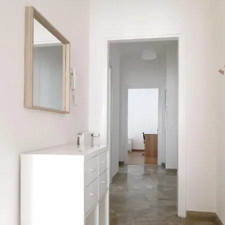 Casa Di Wheeny Como